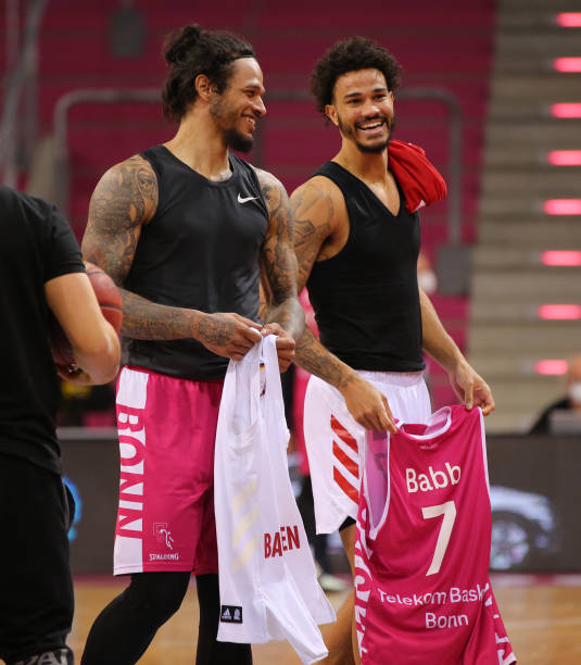 重回巅峰 重回巅峰